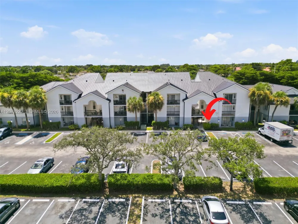 7610 Westwood Dr #122 Tamarac, FL 33321
