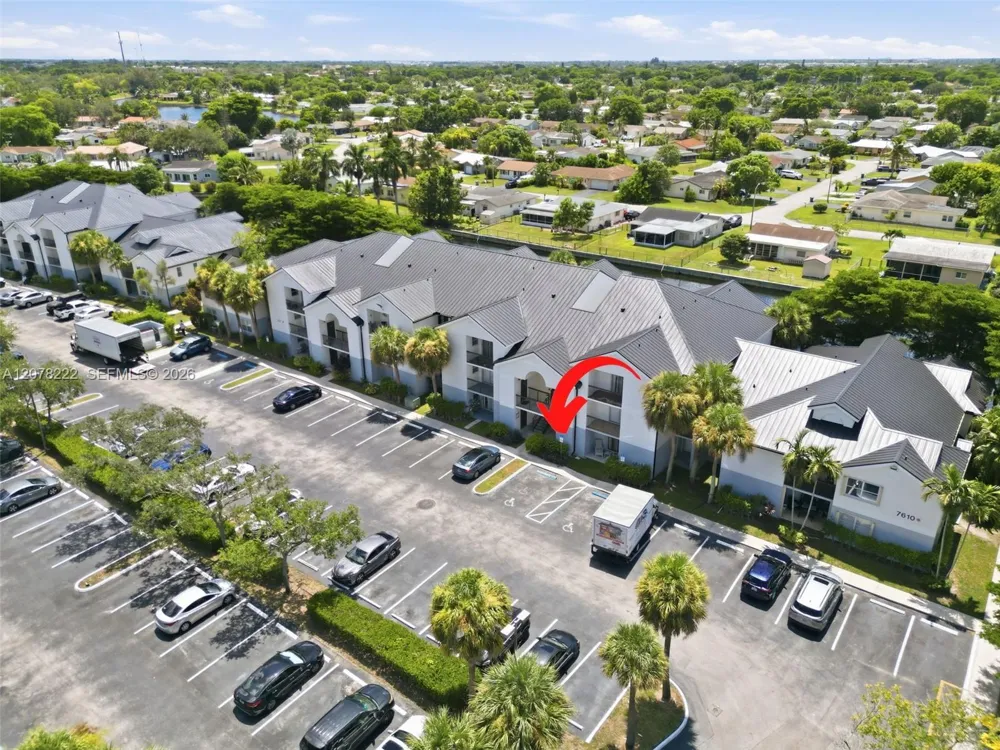 7610 Westwood Dr #122 Tamarac, FL 33321
