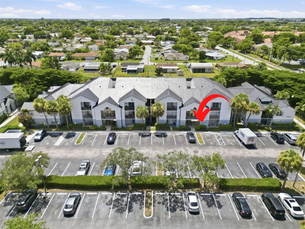 7610 Westwood Dr #122 Tamarac, FL 33321