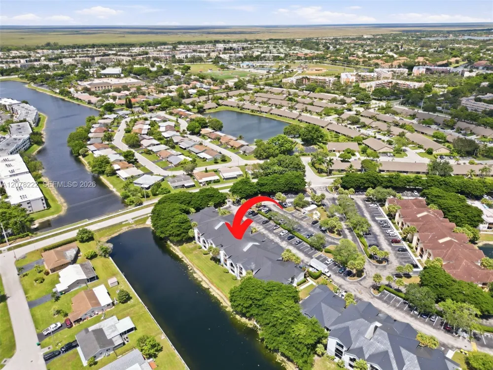 7610 Westwood Dr #122 Tamarac, FL 33321