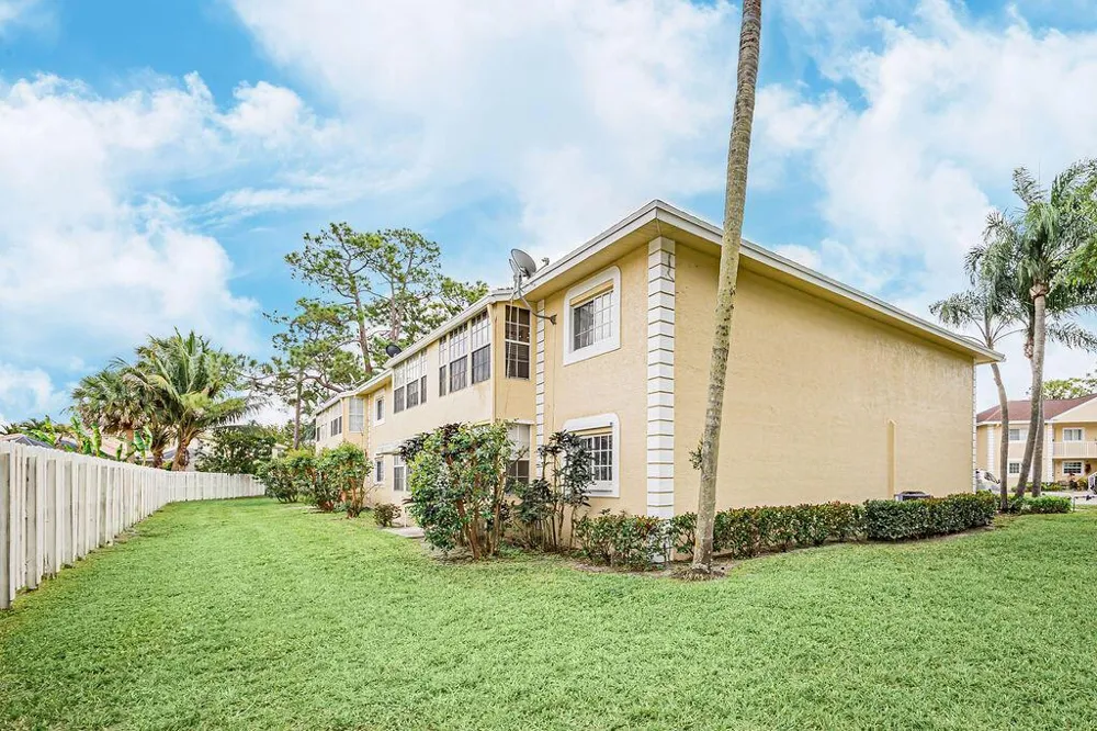 1501 PALM BEACH TRACE DRIVE Royal Palm Beach, FL 33411