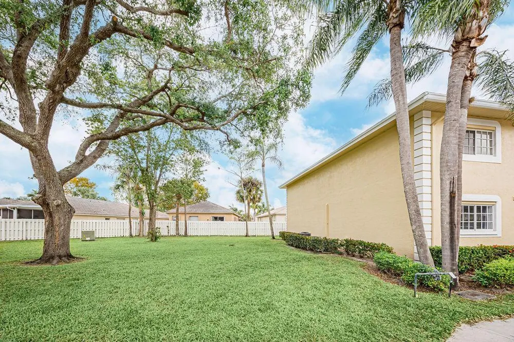 1501 PALM BEACH TRACE DRIVE Royal Palm Beach, FL 33411