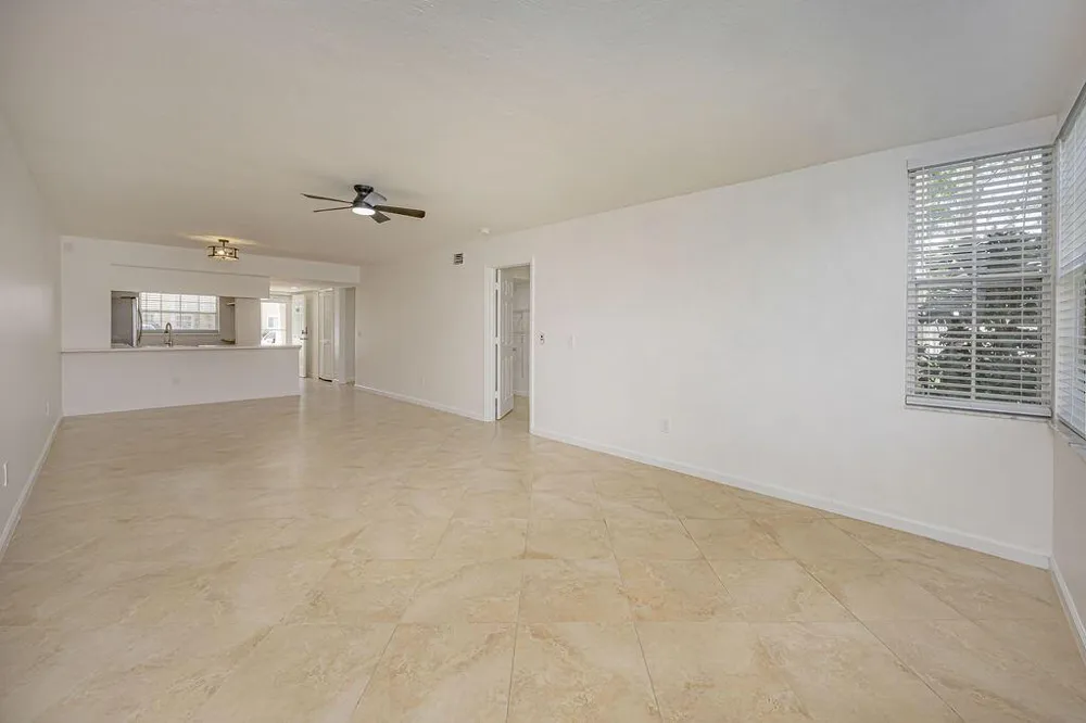 1501 PALM BEACH TRACE DRIVE Royal Palm Beach, FL 33411