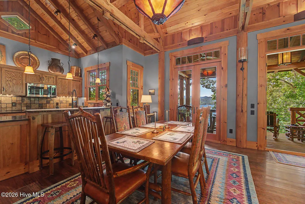 4 Lakeside Trail Robbinsville, NC 28771