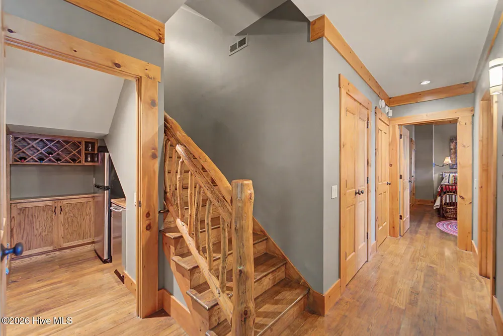 4 Lakeside Trail Robbinsville, NC 28771