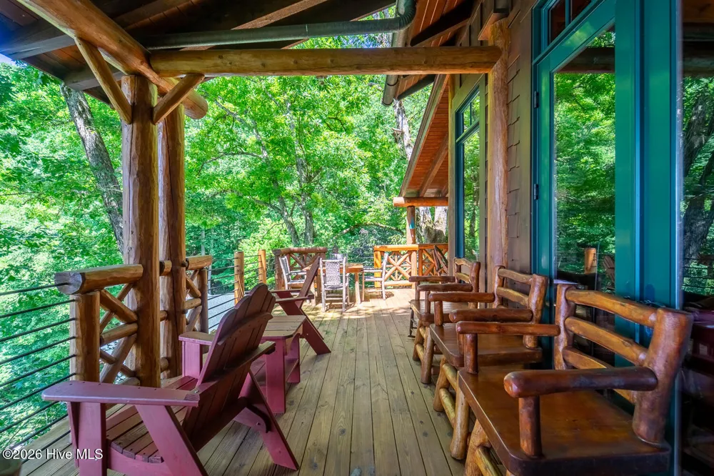 4 Lakeside Trail Robbinsville, NC 28771