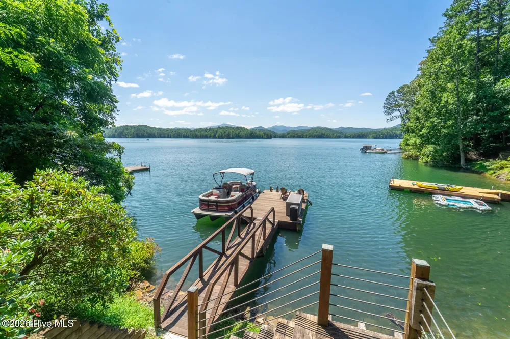4 Lakeside Trail Robbinsville, NC 28771