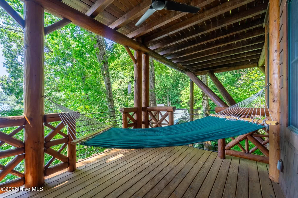 4 Lakeside Trail Robbinsville, NC 28771