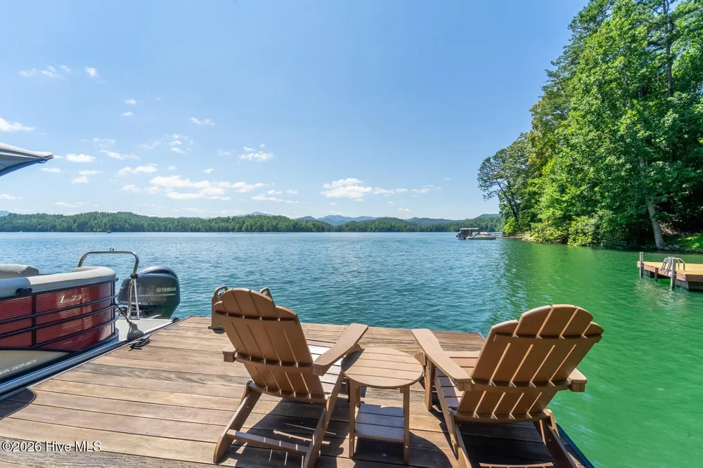 4 Lakeside Trail Robbinsville, NC 28771