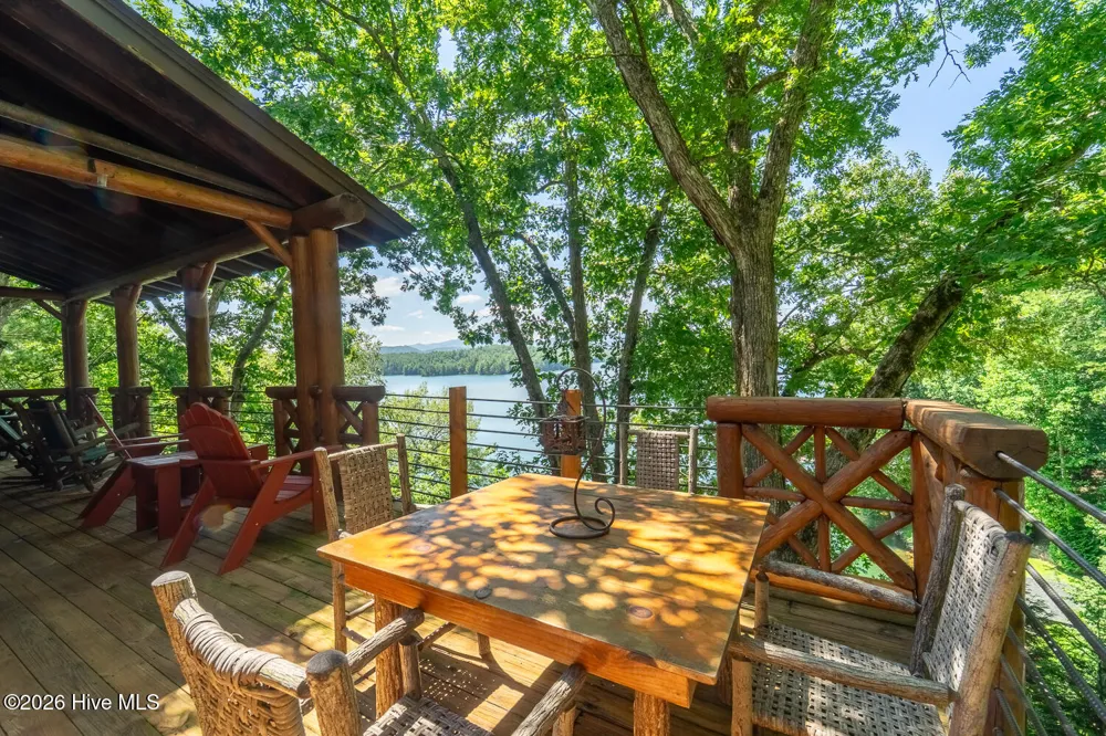 4 Lakeside Trail Robbinsville, NC 28771