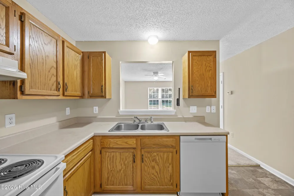 370 Bracken Place Jacksonville, NC 28540