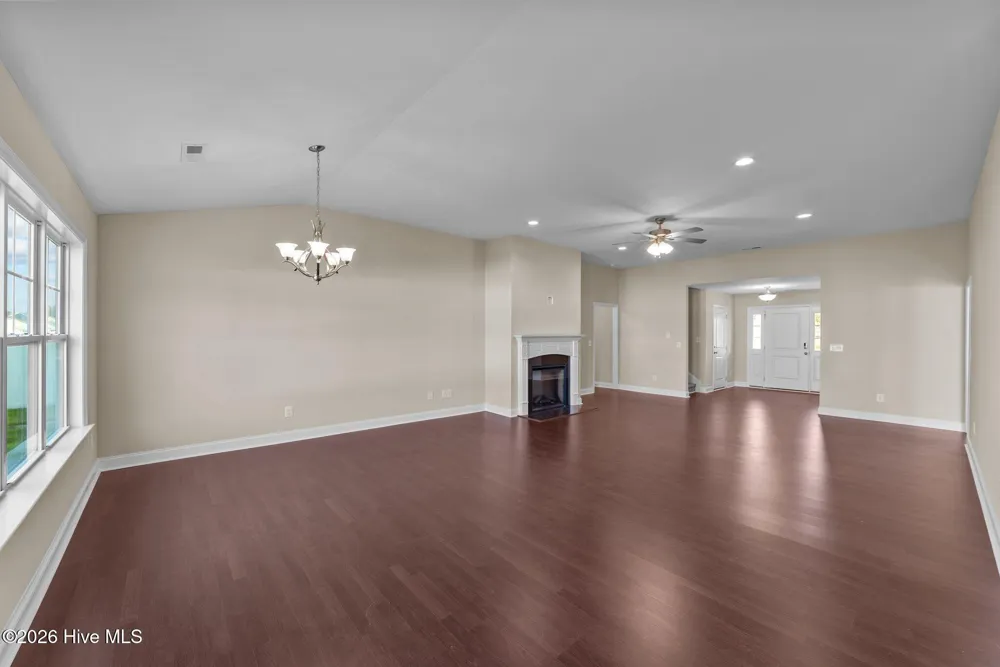 2317 Rhinestone Drive Winterville, NC 28590