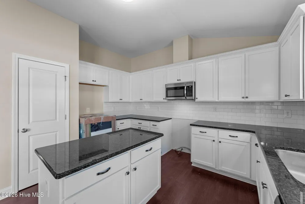 2317 Rhinestone Drive Winterville, NC 28590