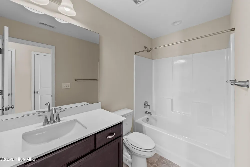 2317 Rhinestone Drive Winterville, NC 28590