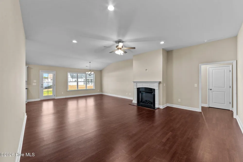 2317 Rhinestone Drive Winterville, NC 28590