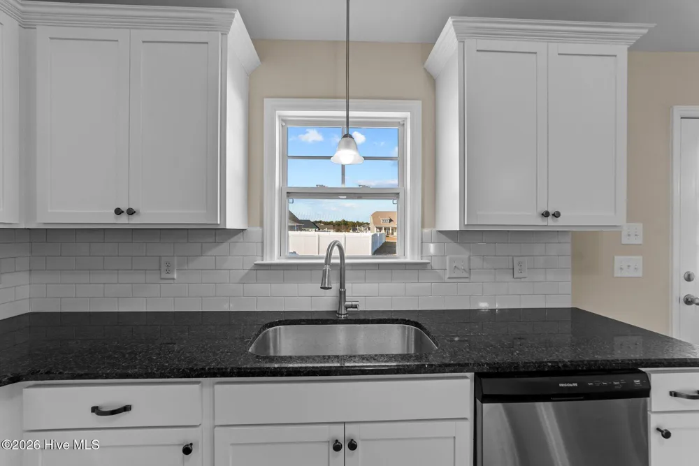 2317 Rhinestone Drive Winterville, NC 28590