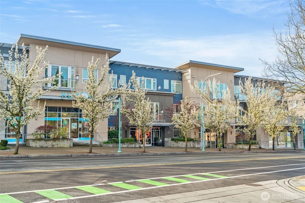 375 Kirkland Avenue #127 Kirkland, WA 98033