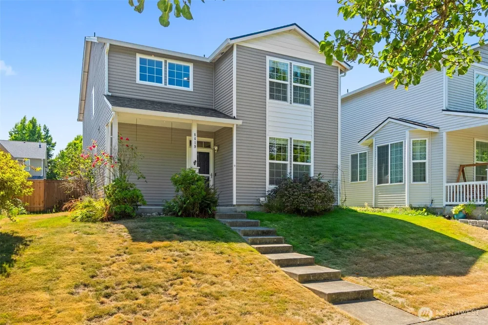 8419 15th Avenue SE Olympia, WA 98513