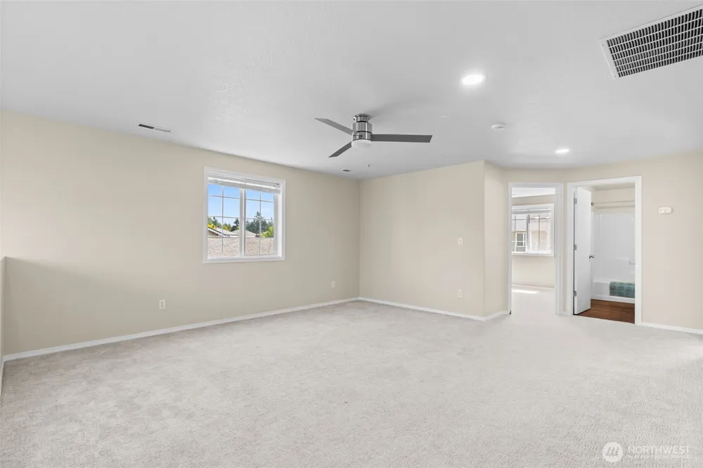 8419 15th Avenue SE Olympia, WA 98513