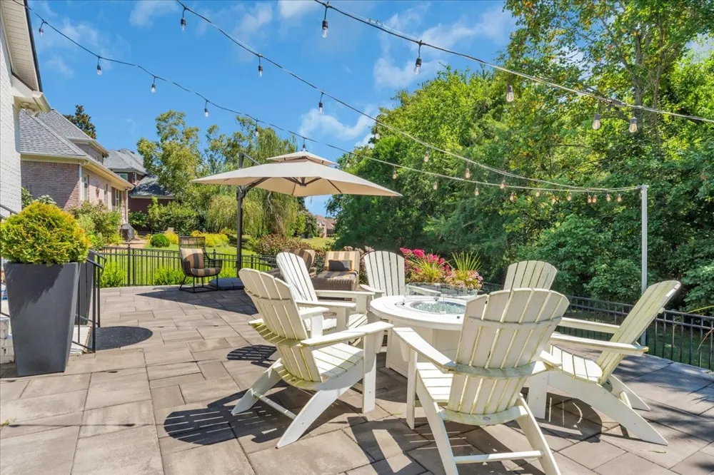 362 Shadow Creek Dr Brentwood, TN 37027