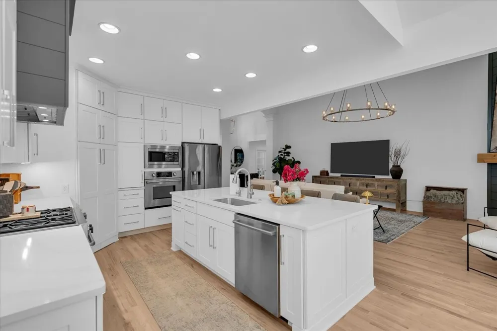 362 Shadow Creek Dr Brentwood, TN 37027
