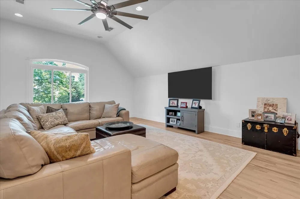 362 Shadow Creek Dr Brentwood, TN 37027