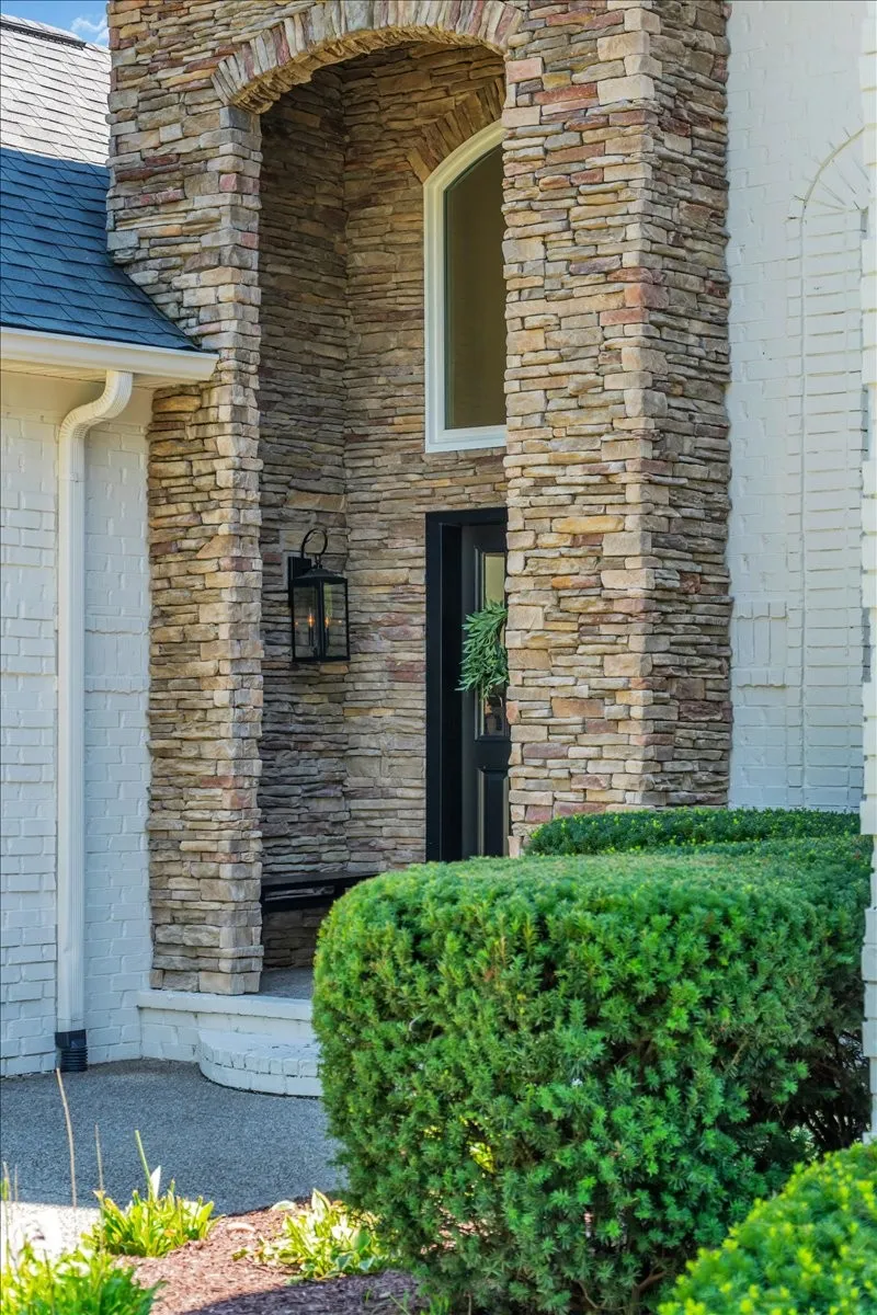 362 Shadow Creek Dr Brentwood, TN 37027