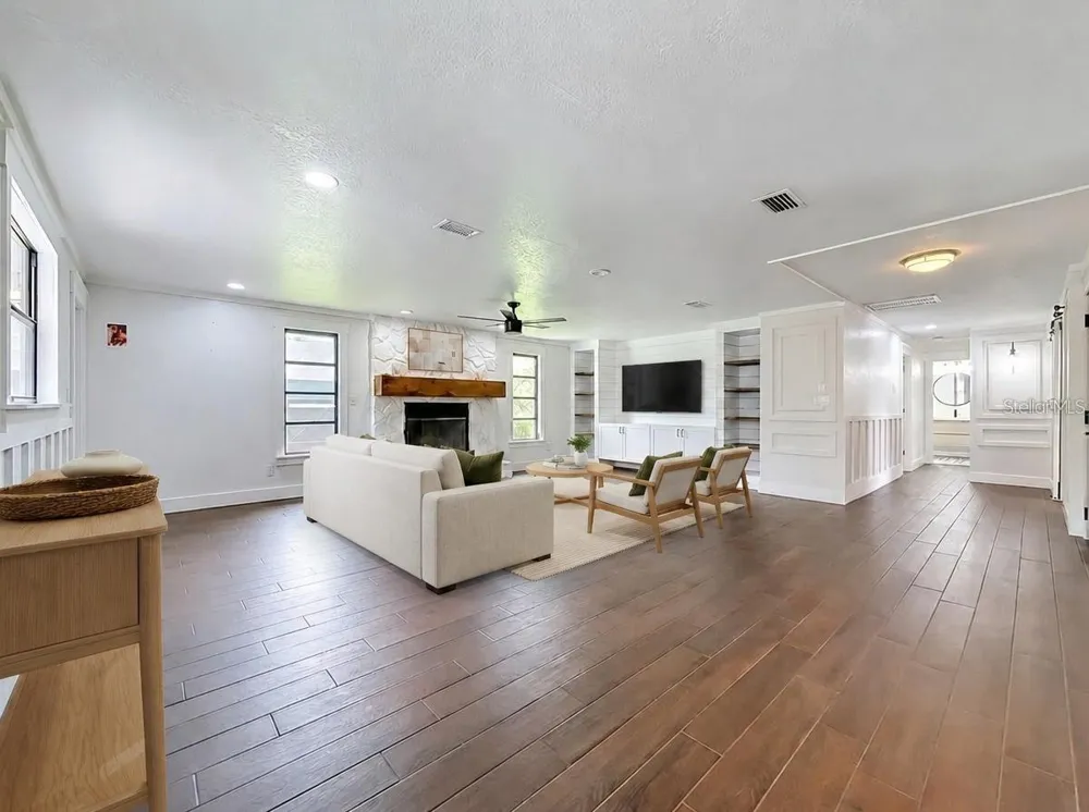 12756 POINSETTIA AVENUE Seminole, FL 33776