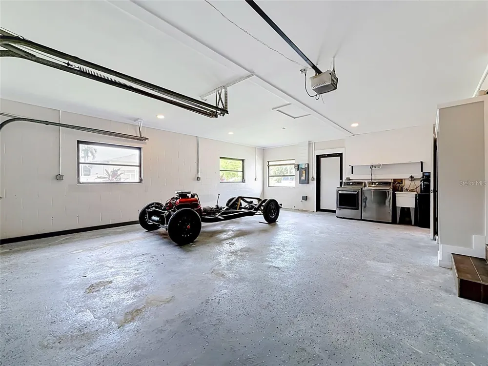 12756 POINSETTIA AVENUE Seminole, FL 33776