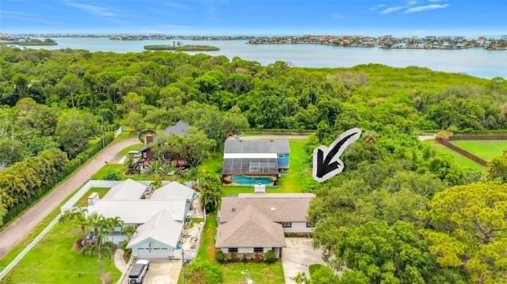 12756 POINSETTIA AVENUE Seminole, FL 33776
