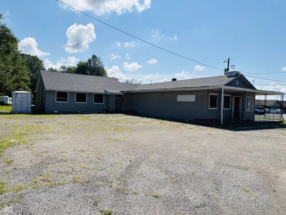 4390 Western Avenue Connersville, IN 47331
