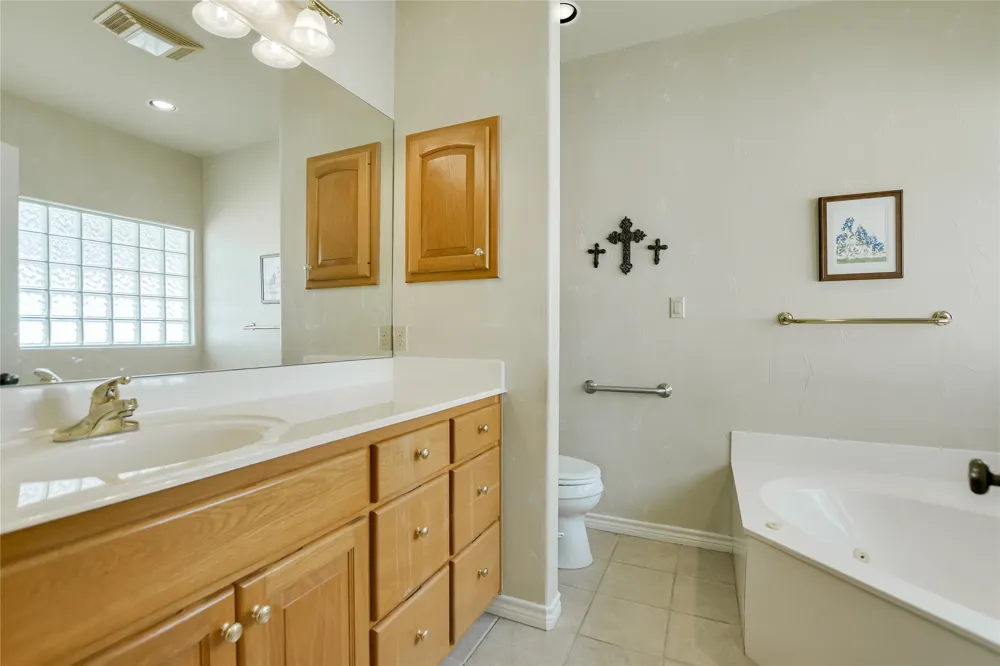 232 Fault Line Drive Horseshoe Bay, TX 78657