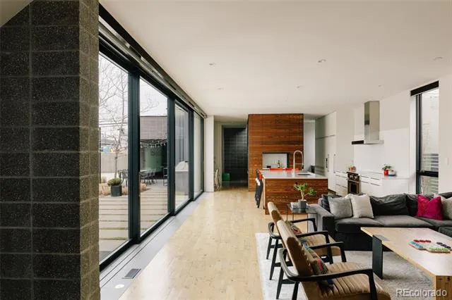 3011 Lawrence Street Denver, CO 80205