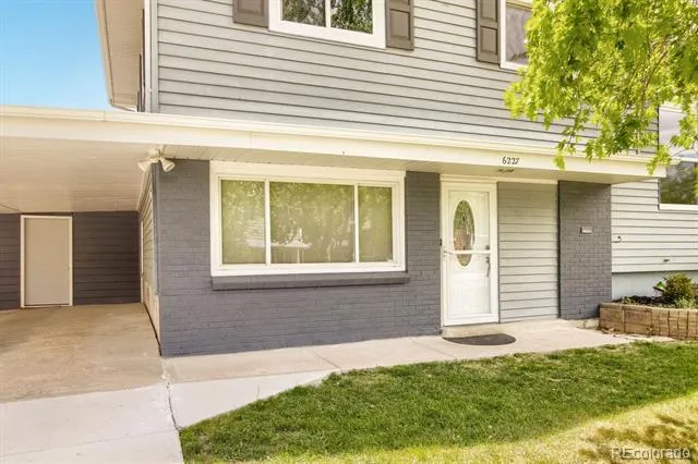 6227 Vance Street Arvada, CO 80003