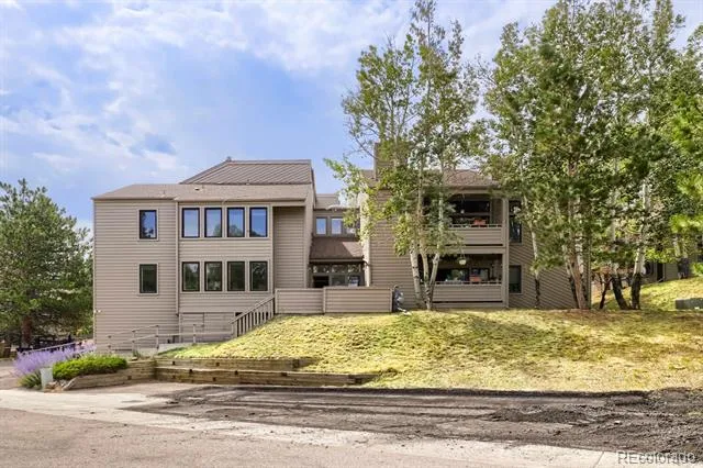 23656 Pondview Place #C Golden, CO 80401