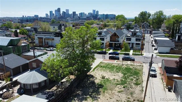 1733 W 37th Avenue Denver, CO 80211