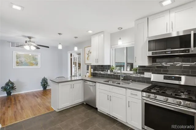 992 S Simms Street Denver, CO 80228