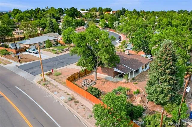 992 S Simms Street Denver, CO 80228