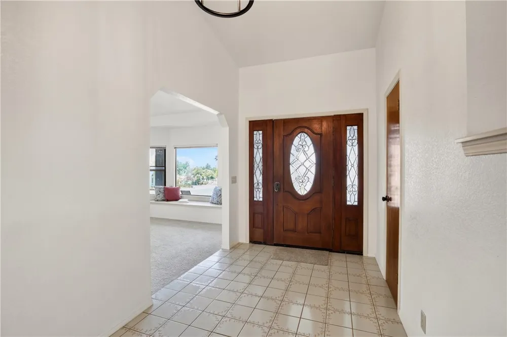 2939 Stardust Court Santa Maria, CA 93455