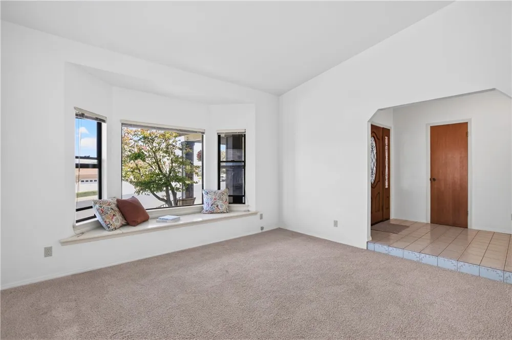 2939 Stardust Court Santa Maria, CA 93455