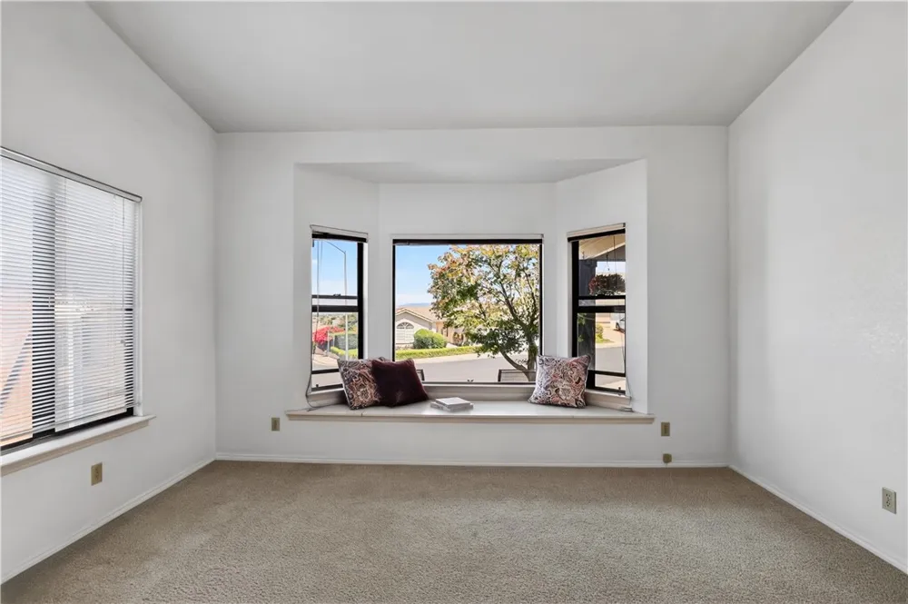 2939 Stardust Court Santa Maria, CA 93455