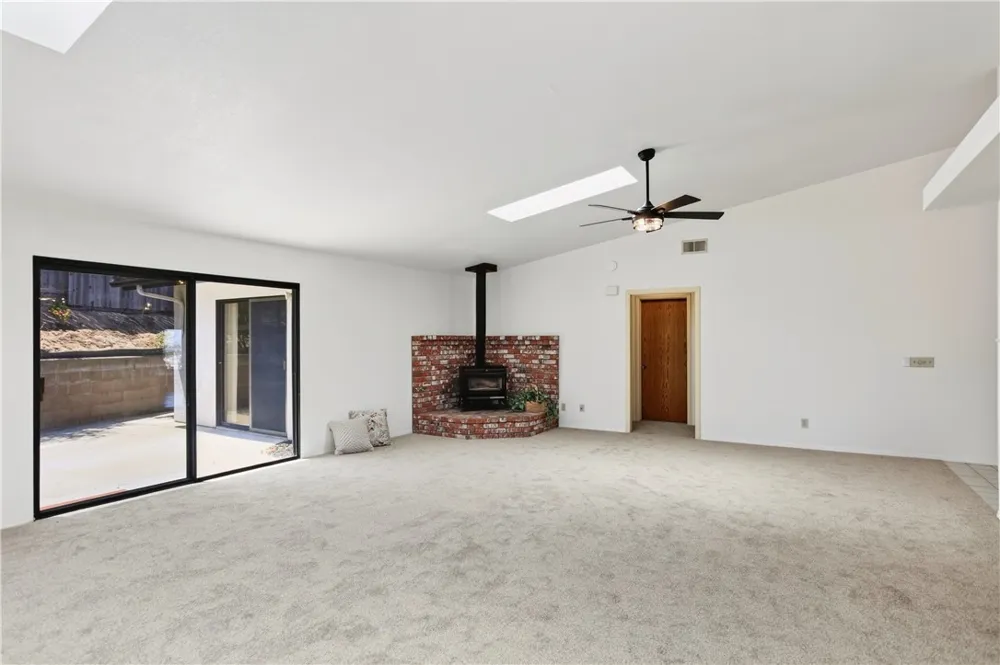 2939 Stardust Court Santa Maria, CA 93455