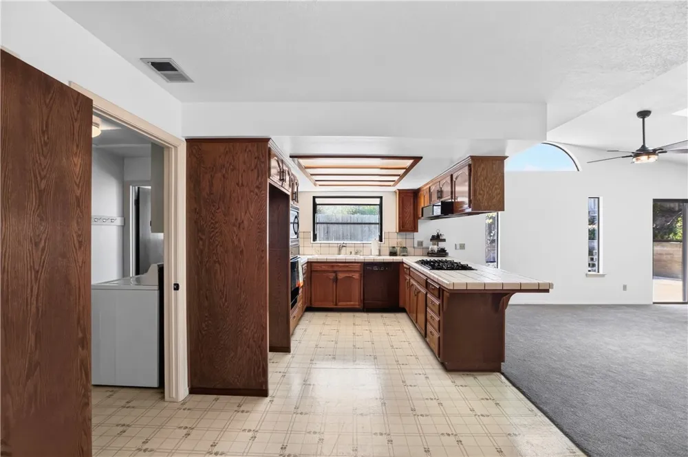 2939 Stardust Court Santa Maria, CA 93455