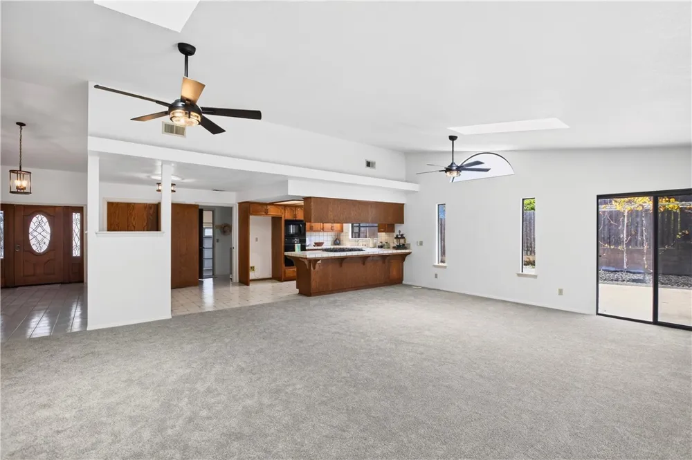 2939 Stardust Court Santa Maria, CA 93455
