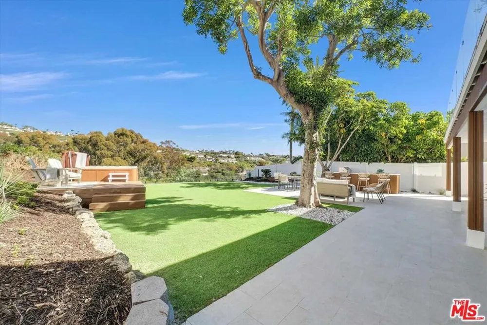 2241 Avenida Salvador San Clemente, CA 92672