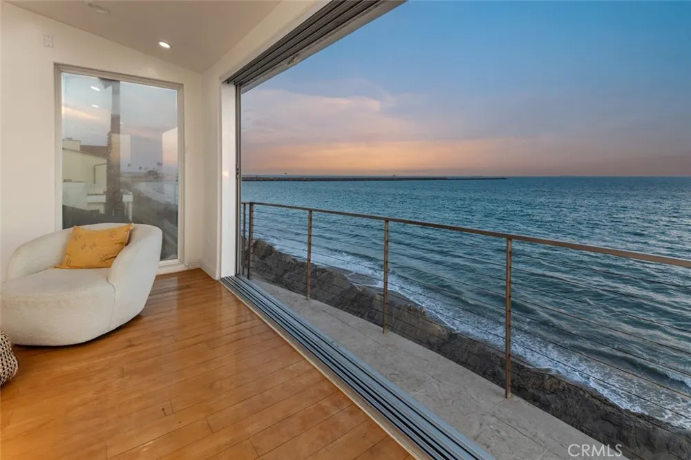 6519 E Seaside Walk #21 Long Beach, CA 90803