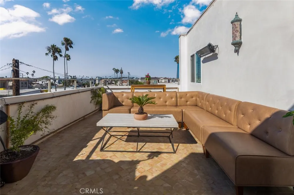 6519 E Seaside Walk #21 Long Beach, CA 90803