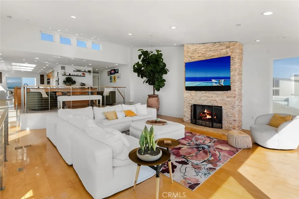6519 E Seaside Walk #21 Long Beach, CA 90803