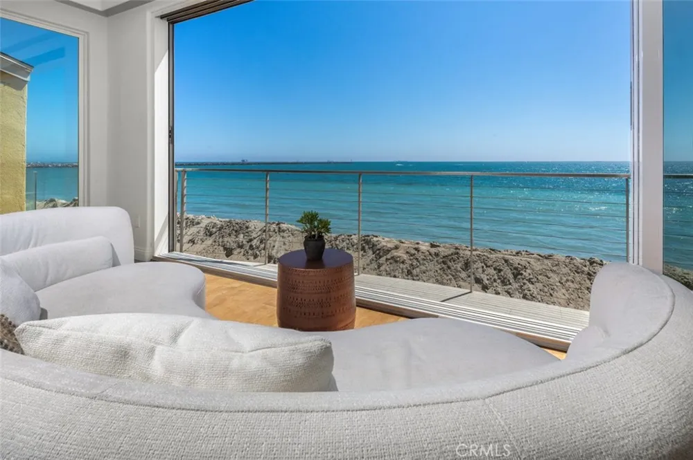 6519 E Seaside Walk #21 Long Beach, CA 90803