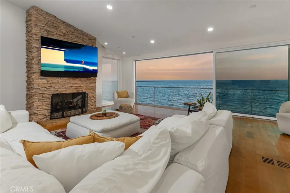 6519 E Seaside Walk #21 Long Beach, CA 90803